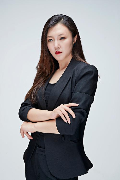 赵艳平 美术指导负责人